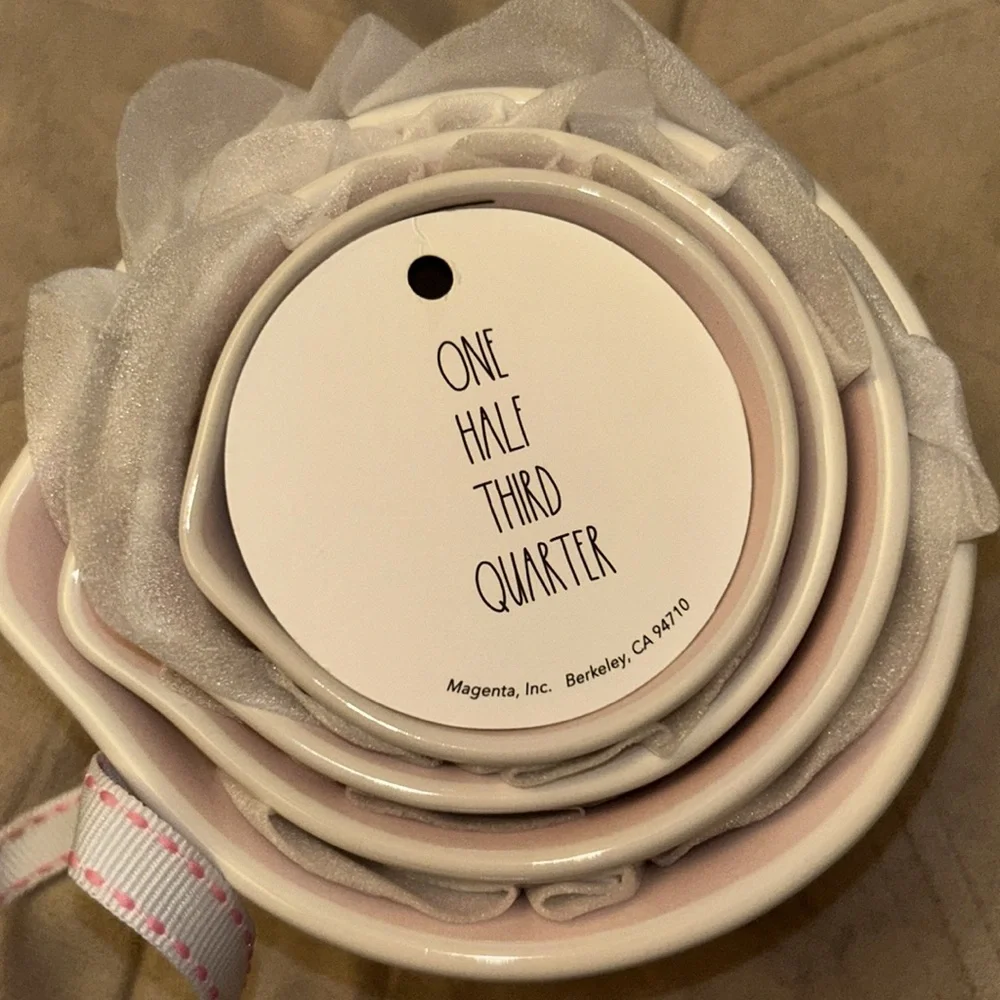 Rae Dunn measuring cups